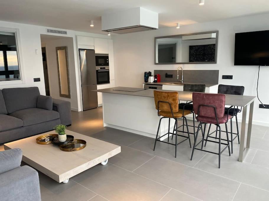 Estupendo Apartamento En Planta 22. 1ª Linea. Appartement Benidorm Buitenkant foto